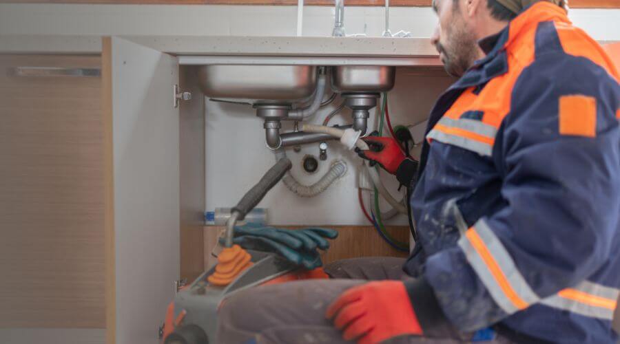 Professional slab leak plumber services in Vida, OR